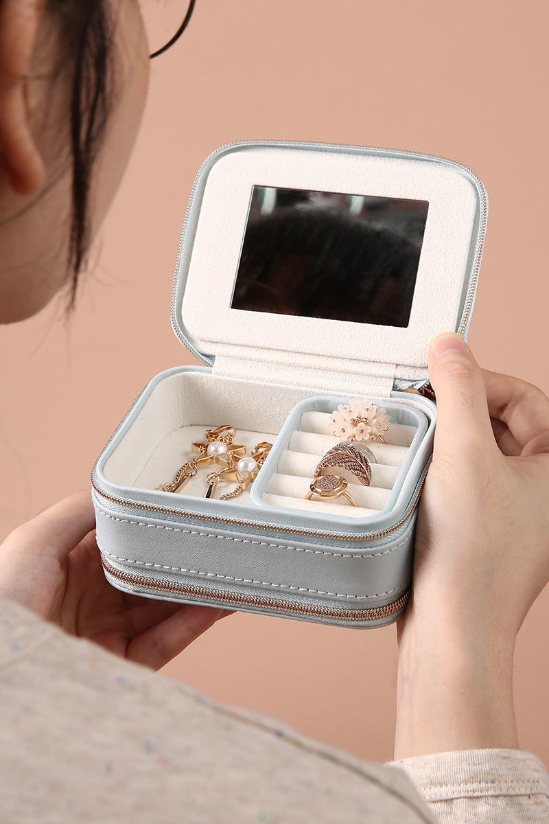 Lustré Vault Travel Jewelry Box